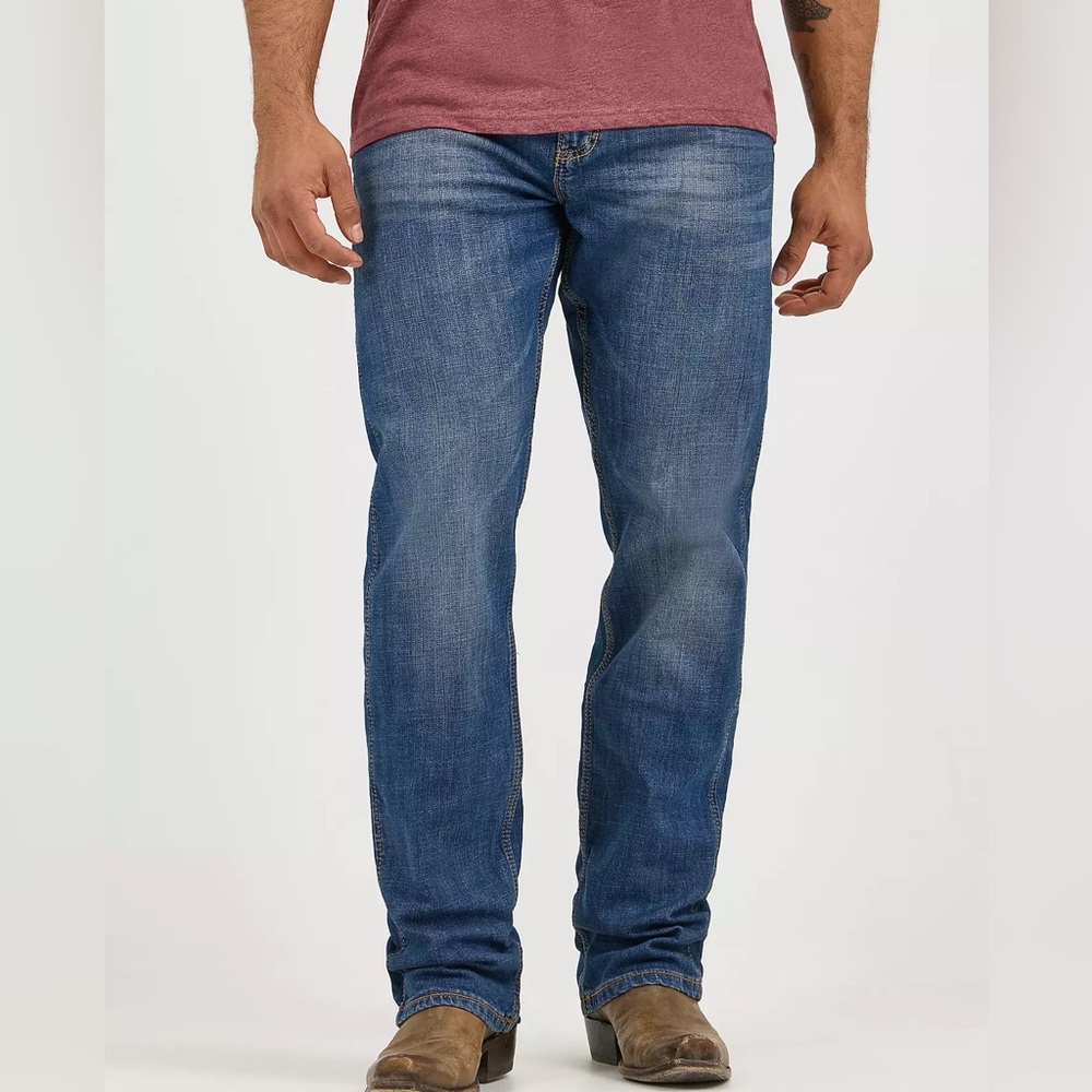 Wrangler Men's Retro Slim Straight Leg Jeans - NWT